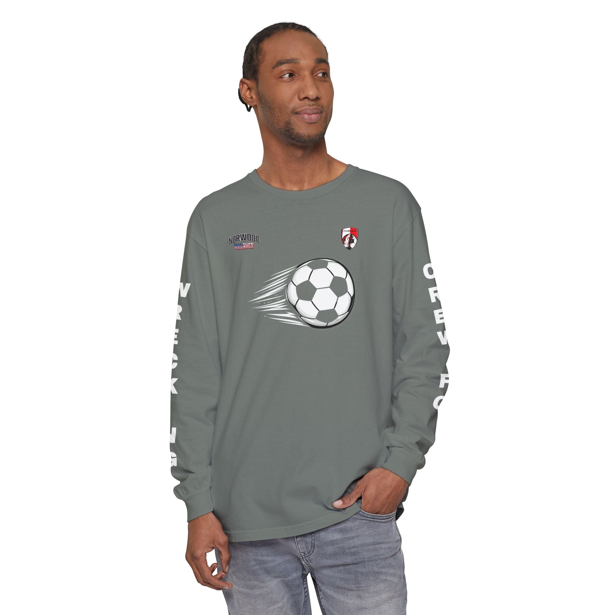 Unisex Garment-dyed Long Sleeve T-Shirt